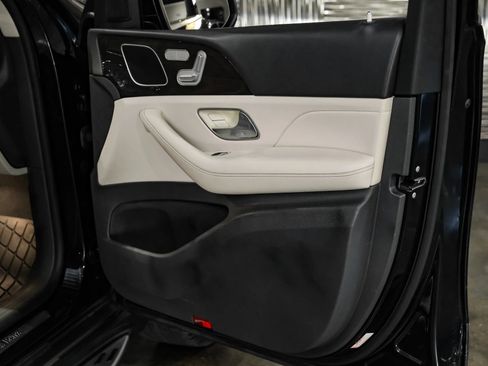 Used 2020 Mercedes-Benz GLE 350 w/ Parking Assist Package image 43