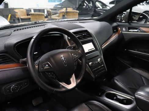 Used 2017 Lincoln MKC Reserve image 12