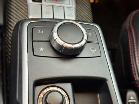 Used 2017 Mercedes-Benz G 63 AMG 4MATIC image 23