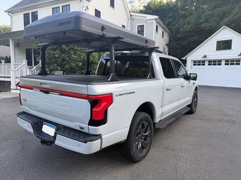 Used 2024 Ford F150 Lightning Lariat AWD/4WD image 2