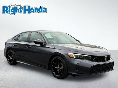 Used 2025 Honda Civic Sport image 10