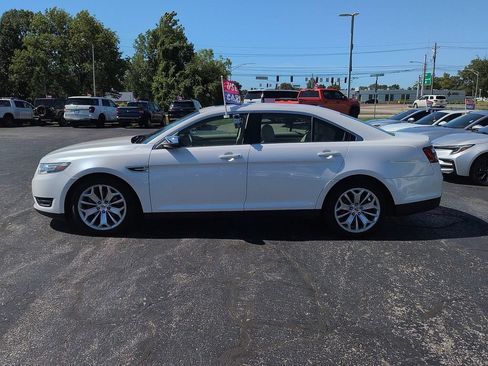 Used 2019 Ford Taurus Limited FWD image 4