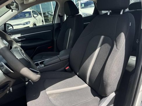 Used 2025 Hyundai Sonata SEL FWD image 15