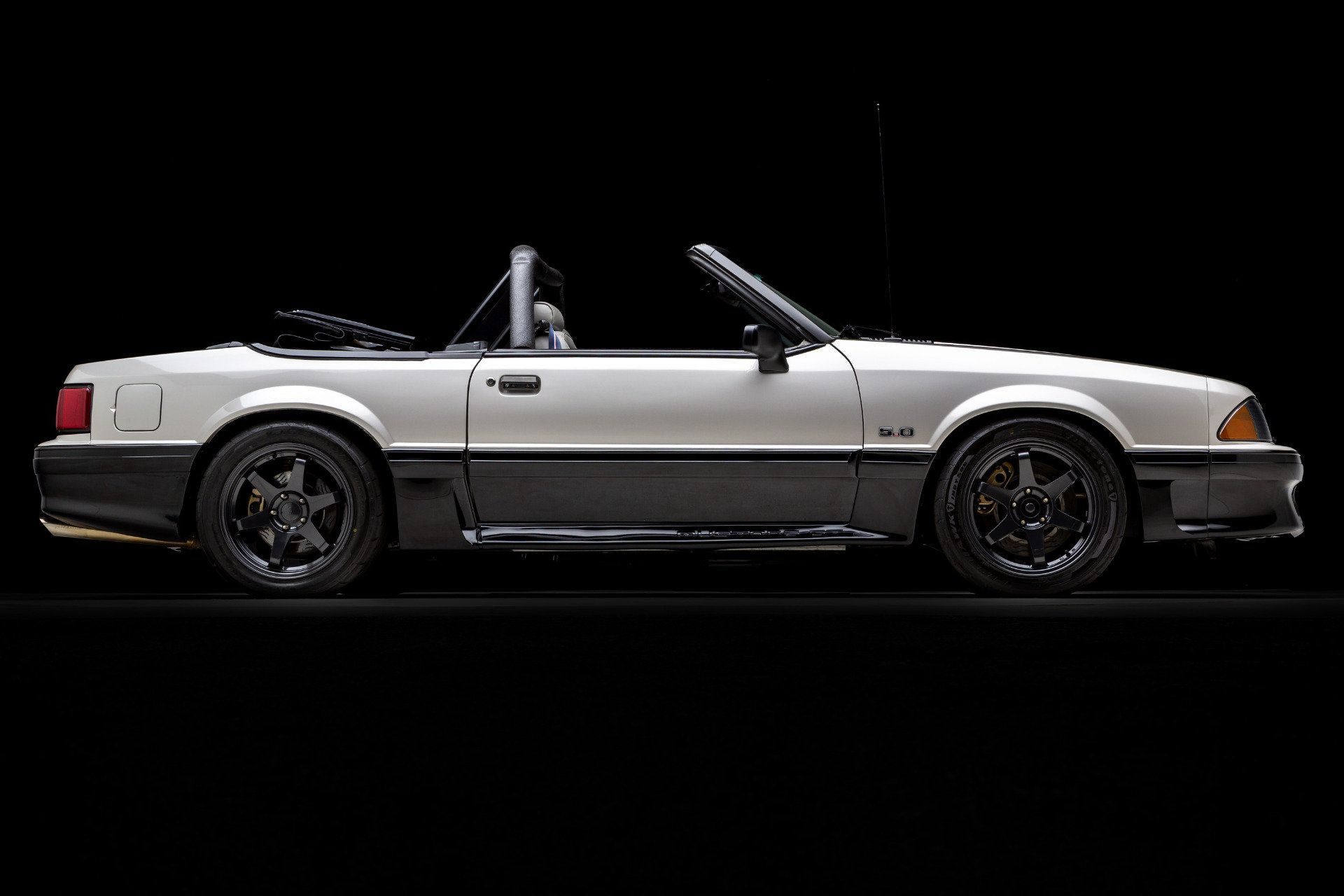 Used 1990 Ford Mustang GT RWD image 22
