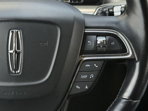Used 2023 Lincoln Nautilus Reserve AWD/4WD image 13