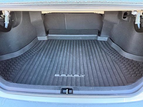 Used 2022 Toyota Camry LE image 21