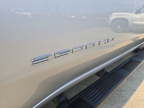 Used 2022 GMC Sierra 3500 Pro w/ Convenience Package image 30