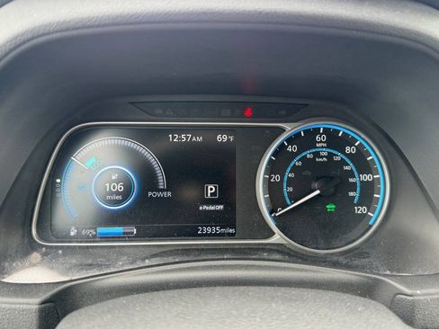 Used 2023 Nissan Leaf S FWD image 10