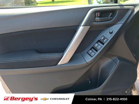 Used 2015 Subaru Forester 2.5i Premium AWD/4WD image 15