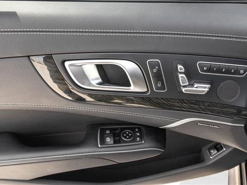 Used 2018 Mercedes-Benz SL 550 image 14