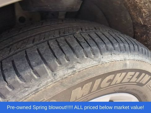 Used 2018 Chevrolet Equinox LT FWD image 8