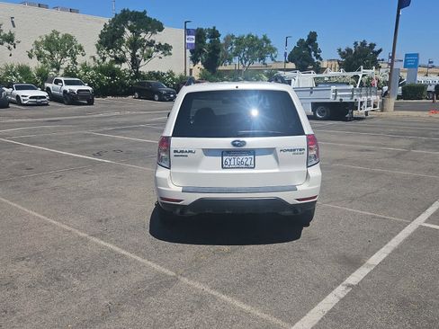 Used 2013 Subaru Forester 2.5X Premium AWD/4WD image 7