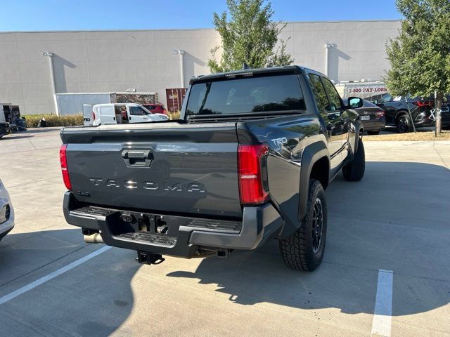 Used 2025 Toyota Tacoma TRD Off-Road AWD/4WD image 4