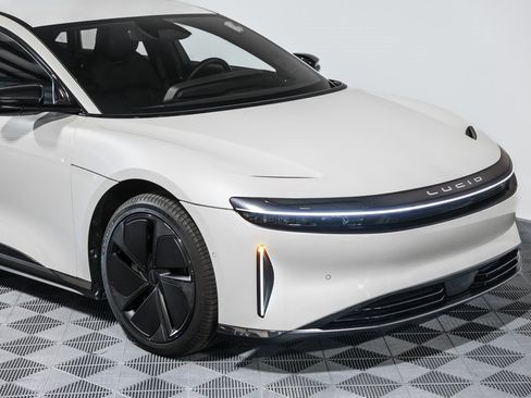 Used 2024 Lucid Air Pure image 5