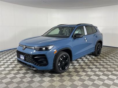 New 2025 Volkswagen Tiguan SE R-Line