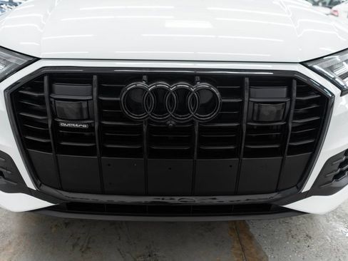 Used 2023 Audi Q7 2.0T Premium Plus w/ Premium Plus Package AWD/4WD image 47