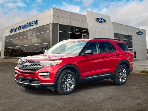 Certified 2023 Ford Explorer XLT w/ Equipment Group 202A AWD/4WD image 1