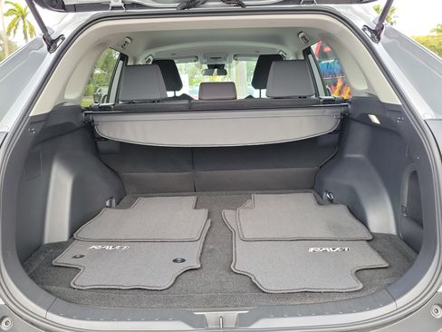 Used 2024 Toyota RAV4 XLE image 7