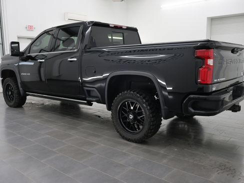 Used 2023 Chevrolet Silverado 2500 High Country image 6