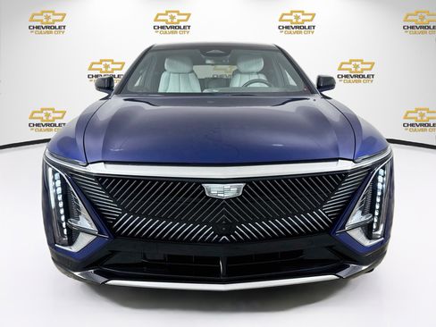 Used 2024 Cadillac Lyriq Luxury RWD image 2