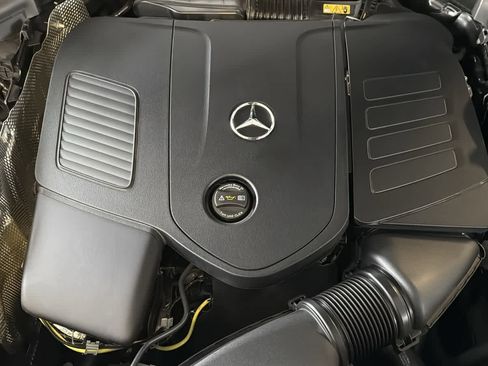 New 2025 Mercedes-Benz GLC 300 4MATIC image 12