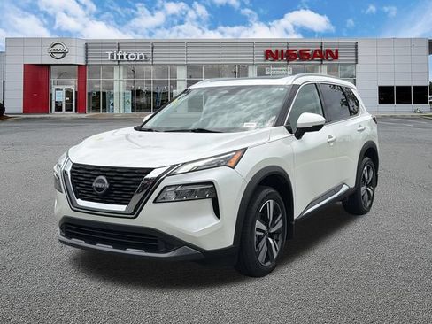 Used 2023 Nissan Rogue SL FWD image 3