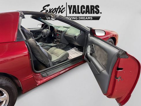 Used 1995 Pontiac Firebird Coupe image 12