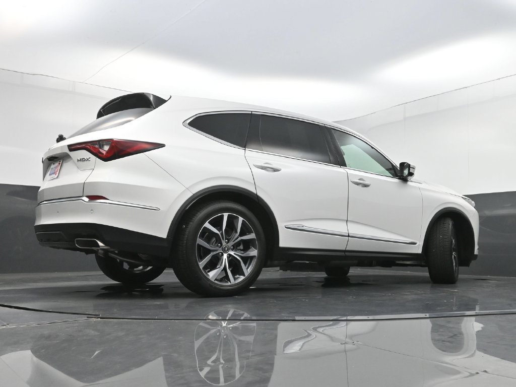 Used 2023 Acura MDX w/ Technology Package FWD image 37
