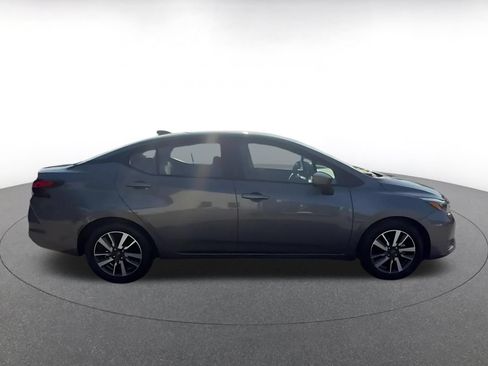 Used 2025 Nissan Versa SV FWD image 16