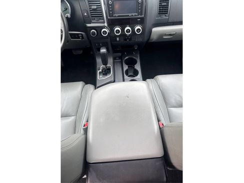 Used 2019 Toyota Sequoia SR5 AWD/4WD image 15