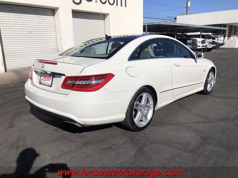 Used 2012 Mercedes-Benz E 550 Coupe w/ Appearance Pkg image 8