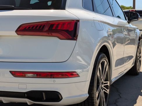 Used 2020 Audi SQ5 Premium Plus w/ Premium Plus Package image 6
