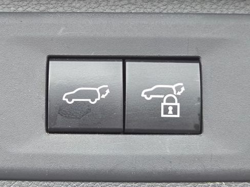 Used 2024 Toyota Grand Highlander AWD image 19