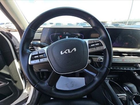 Used 2025 Kia Telluride S image 7