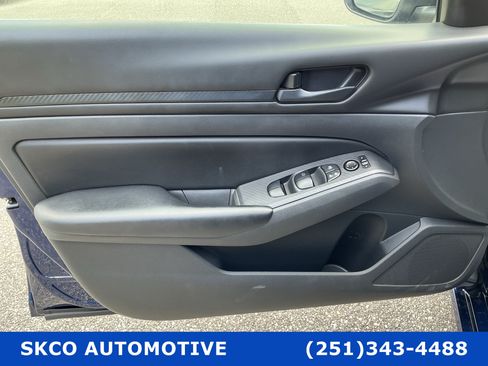 Used 2024 Nissan Altima 2.5 S FWD image 12