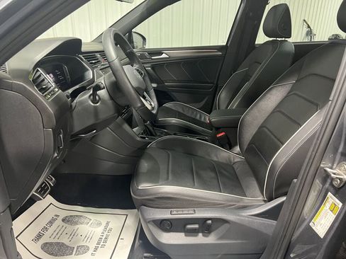 Used 2022 Volkswagen Tiguan SEL R-Line image 5