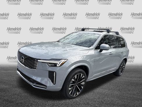 New 2026 Volvo XC90 B6 Plus w/ Protection Package Premier image 5