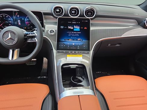 New 2026 Mercedes-Benz GLC 300 image 13