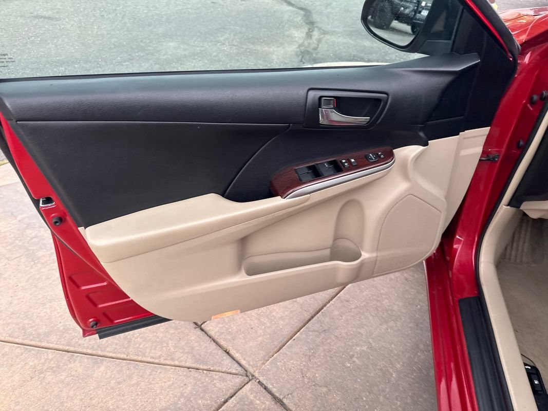 Used 2013 Toyota Camry XLE FWD image 23