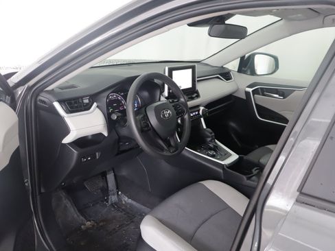 Used 2024 Toyota RAV4 XLE image 9