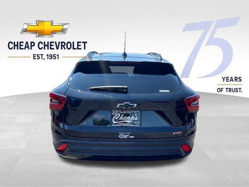 Used 2025 Chevrolet Trax RS w/ Driver Confidence Package FWD image 4