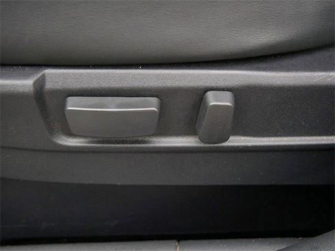 Used 2019 Mitsubishi Outlander SEL image 18