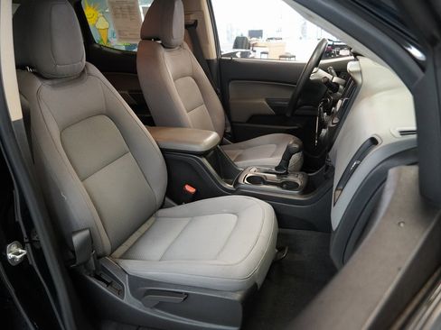 Used 2019 Chevrolet Colorado W/T w/ Custom Special Edition image 30