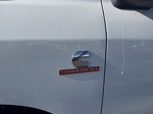 Used 2024 RAM 2500 Tradesman w/ Chrome Appearance Group image 6