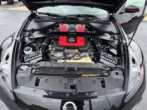 Used 2020 Nissan 370Z NISMO RWD image 34