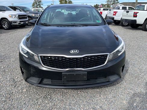 Used 2017 Kia Forte LX image 3