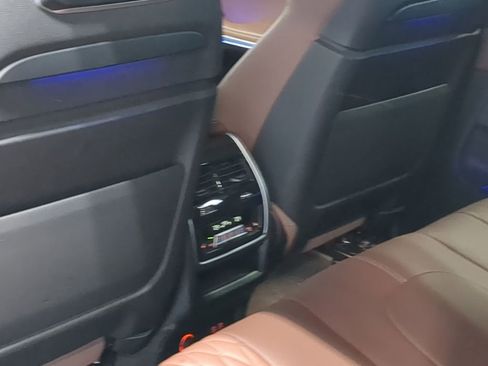 Used 2024 BMW X5 M60i image 18