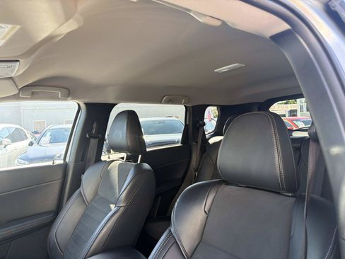 Used 2024 Mitsubishi Outlander 4WD Plug-In Hybrid image 18