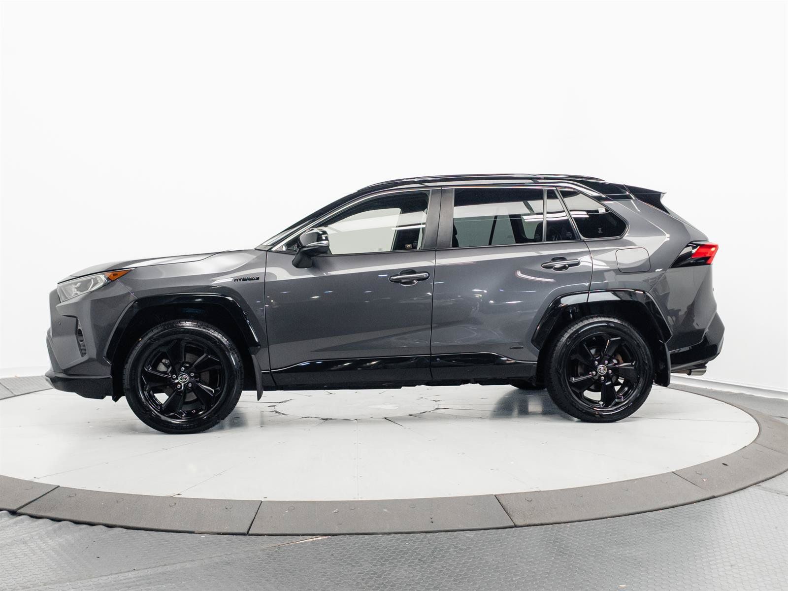 Used 2019 Toyota RAV4 XSE AWD/4WD image 8