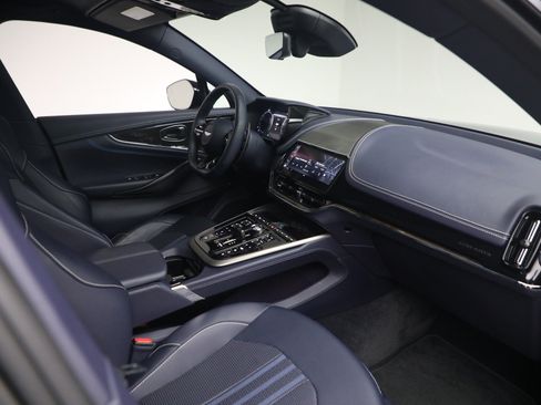 Used 2025 Aston Martin DBX 707 AWD/4WD image 20